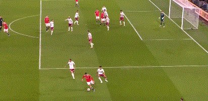 J9九游会官网-【足总杯】两后腰连线破门 门楣+VAR相助 曼联晋级