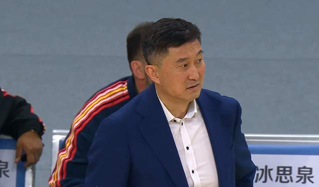 九游会官方网站-广东遭豪门3杀，杜锋无奈，双外援尽力，他仨凑合，他俩拖了后腿